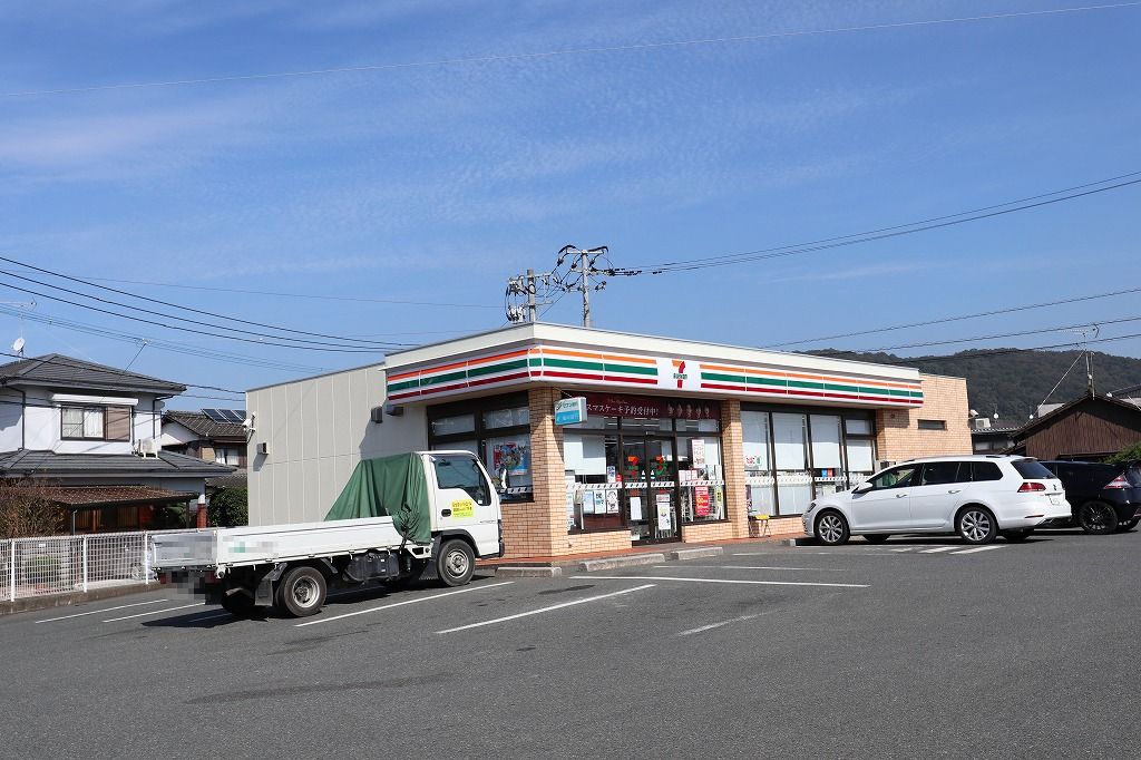 コンビニ　セブンイレブン 筑紫野岡田店（コンビニ）まで408m
