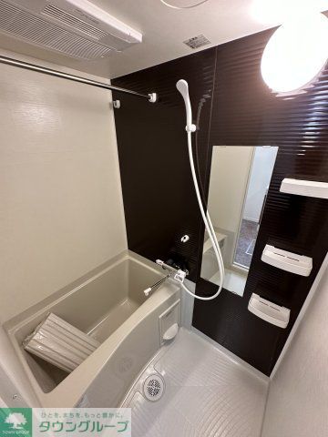 バス・シャワールーム　便利なシングルレバー付き！