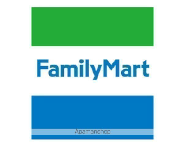 コンビニ　ファミリーマート伝通院前店（コンビニ）まで251m