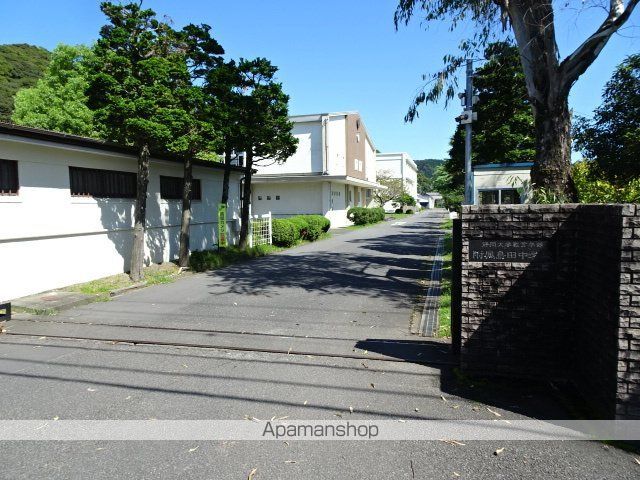 中学校　静岡大学教育学部附属島田中学校（中学校）まで706m