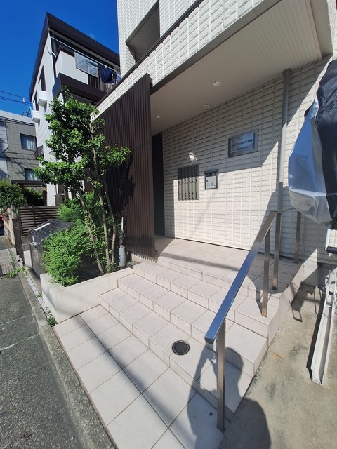エントランス　エントランス