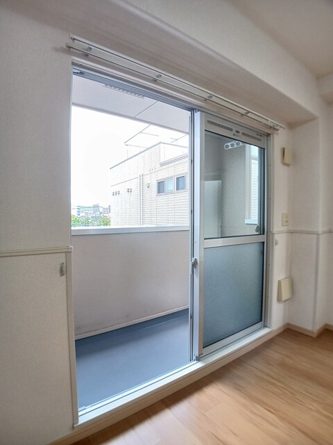 ＪＲ山陽本線 福山駅 バス乗車時間：10分 最寄りバス停で下車 徒歩2分 3階建 築18年の内装写真