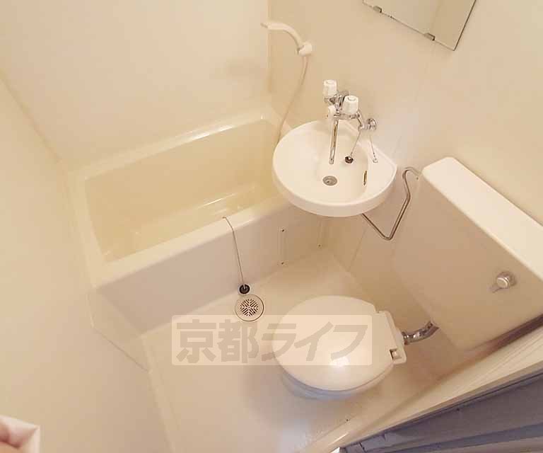 バス・シャワールーム　ユニットバスです