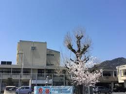 中学校　周南市立富田中学校（中学校）まで1128m