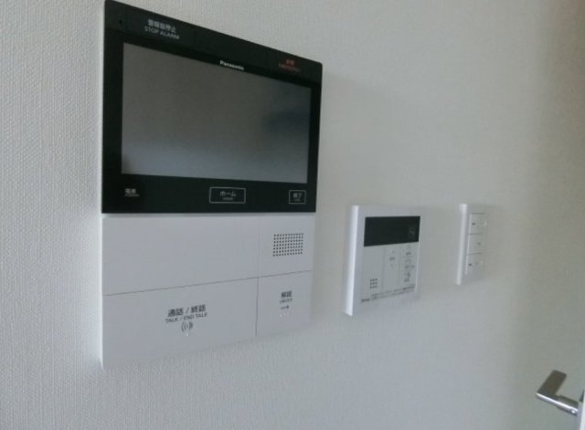 セキュリティ　☆安心のTVモニター付きインターホン☆