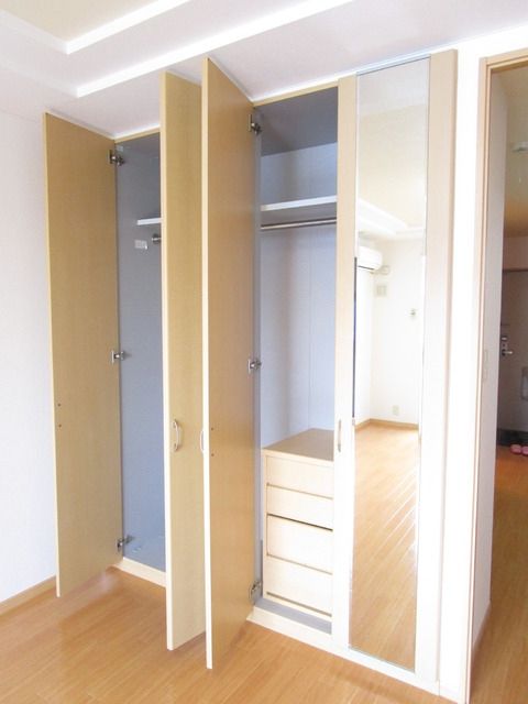 収納　★タンス付きのクローゼット★