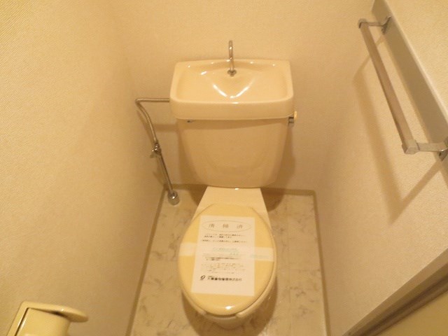 トイレ　清潔感のあるトイレです。