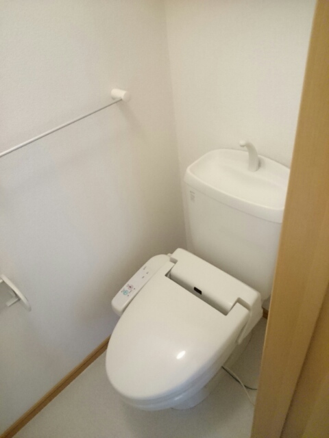 AUBE Cのトイレ写真