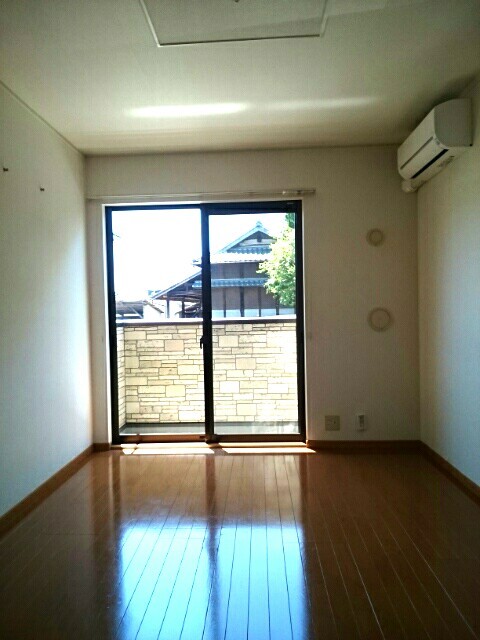 AUBE Cの居間写真