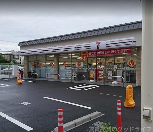 コンビニ　セブンイレブン鹿王院駅前店（コンビニ）まで173m