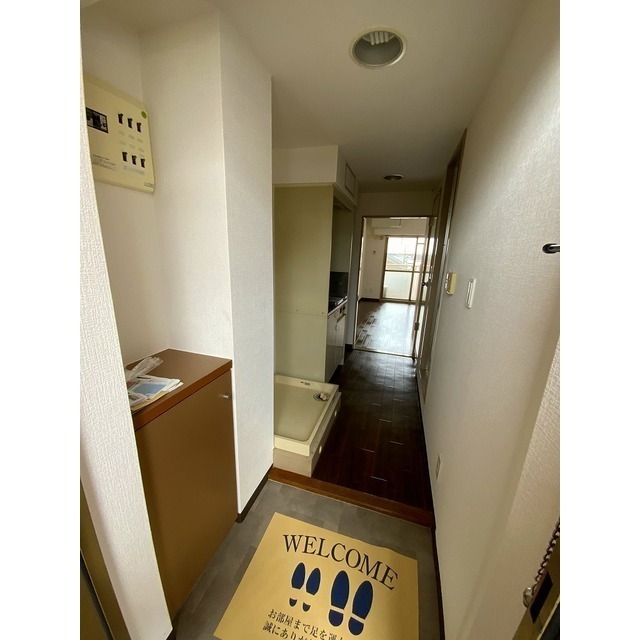 リエス本厚木の玄関写真