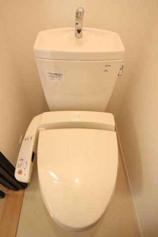 トイレ　ラルゴ　豊島区西巣鴨4