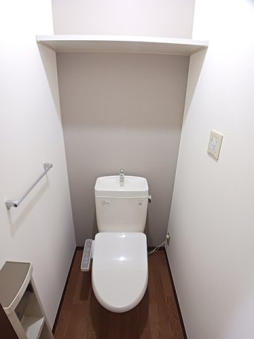 トイレ　落ち着いたトイレです