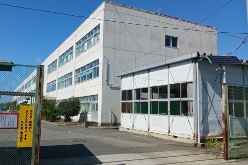 中学校　東松島市立矢本第二中学校（中学校）まで697m