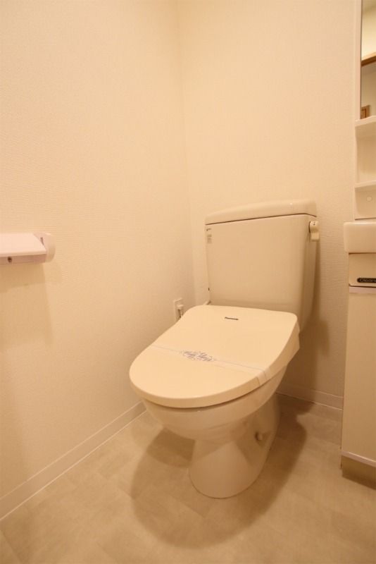 地下鉄箱崎線 呉服町駅 徒歩5分 11階建 築20年のトイレ写真