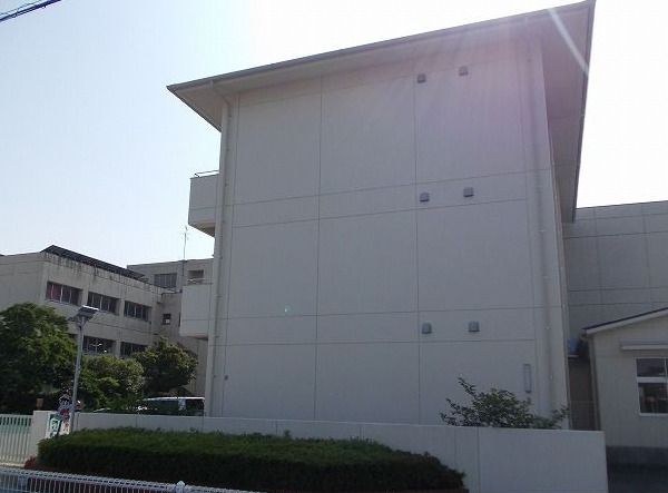 小学校　南国市立大篠小学校（小学校）まで429m