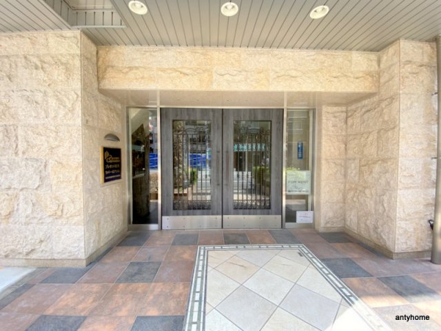 地下鉄千日前線 桜川駅 徒歩6分 15階建 築19年の外観写真