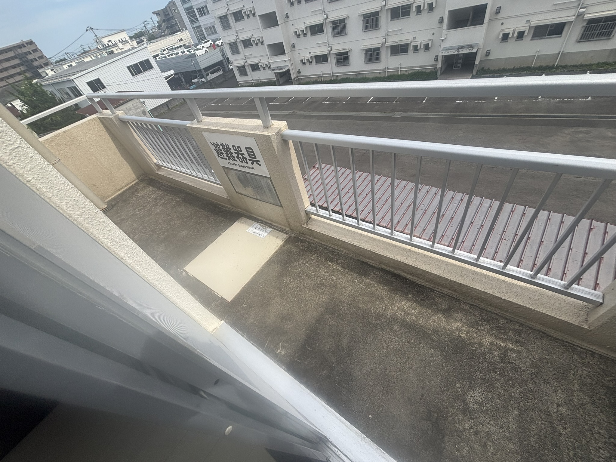 仙台市地下鉄東西線 薬師堂駅 徒歩16分 4階建 築37年の内装写真