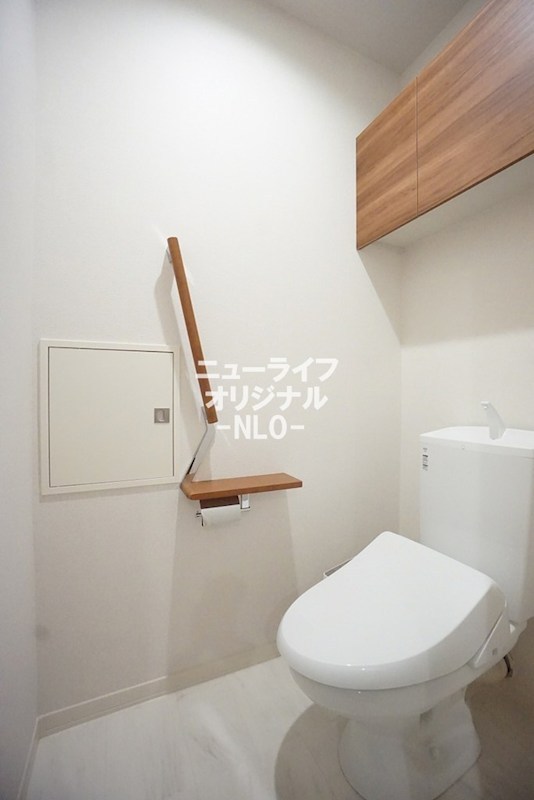 トイレ　トイレには快適な温水洗浄便座付