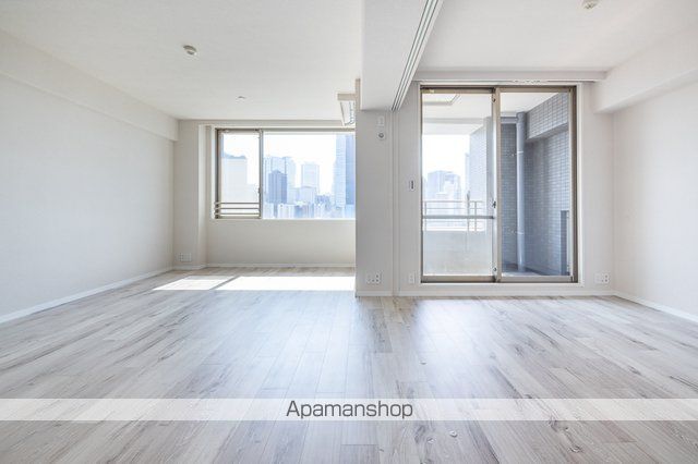 It’s東京フォーサイトスクエアの居間写真
