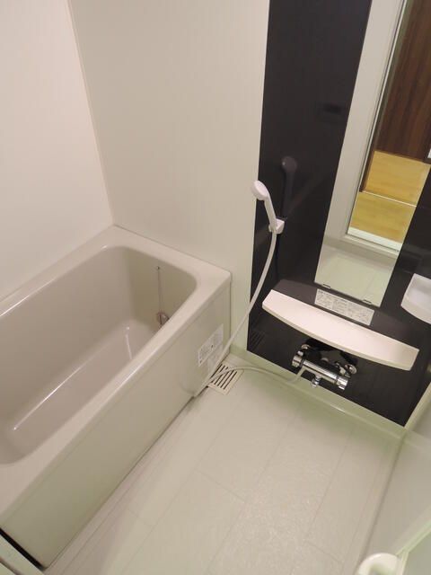 バス・シャワールーム　お風呂です