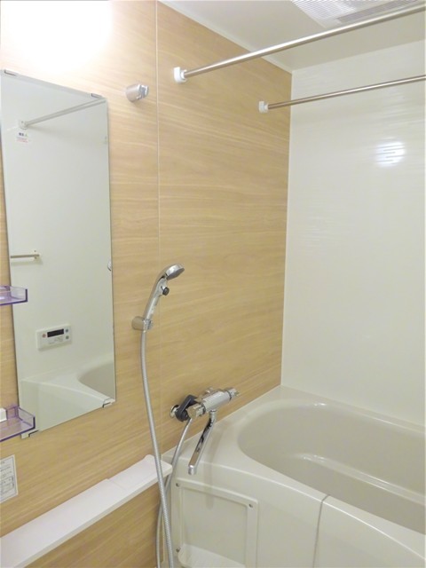 バス・シャワールーム　※写真は同タイプ住戸です。