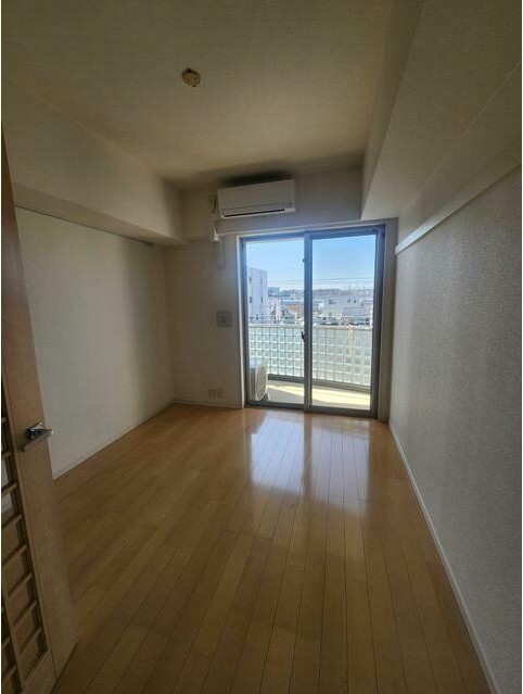居室・リビング　開放感のあるゆったりとしたお部屋です♪