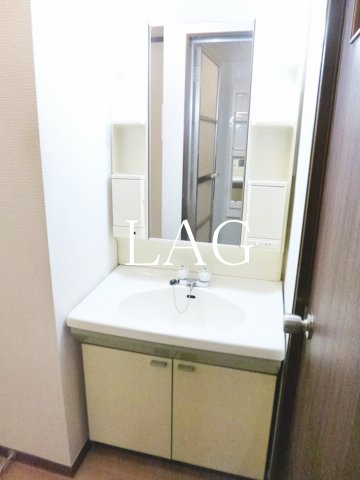 洗面設備　独立洗面台です。