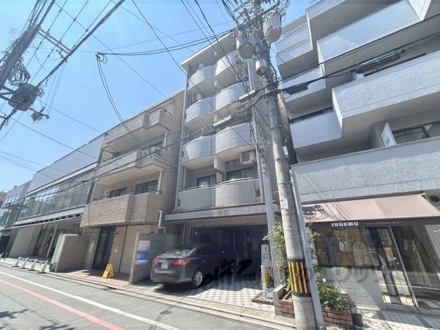 グランシャリオ勝屋の外観写真
