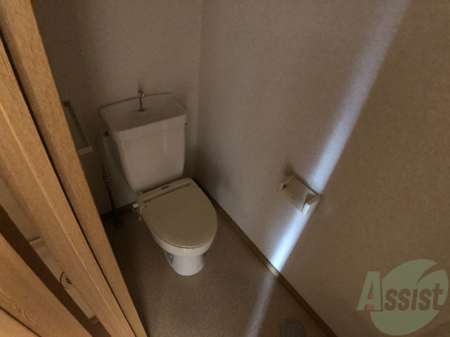 トイレ　こちらはトイレです。安心して使用できます。