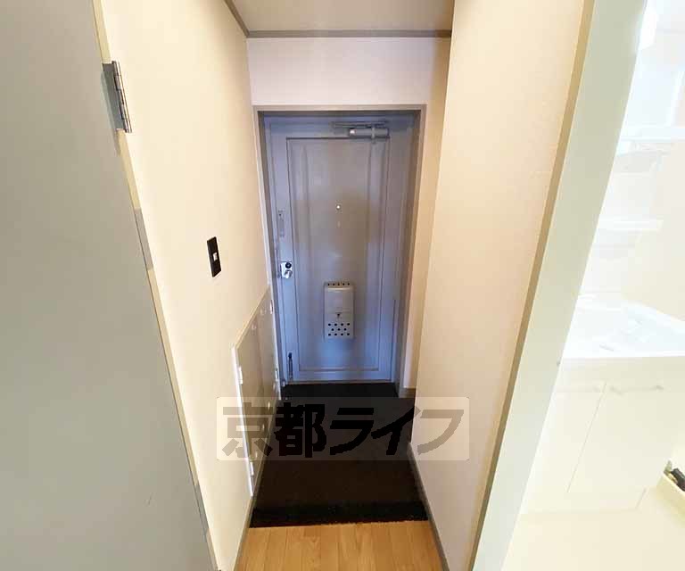 玄関　大きな段差がありません
