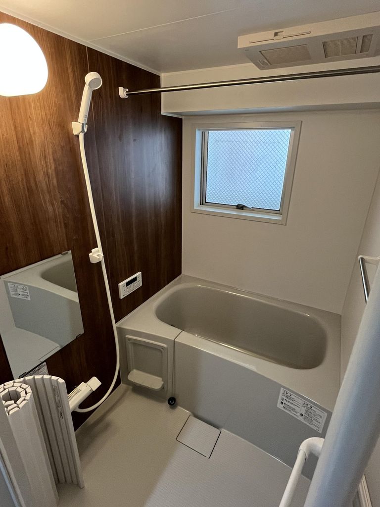 バス・シャワールーム　バス