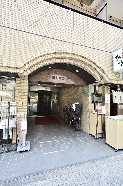 エントランス　エントランス