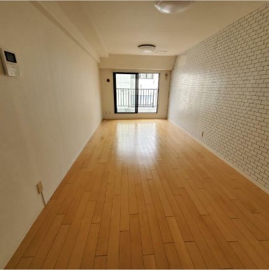 居室・リビング　内観1