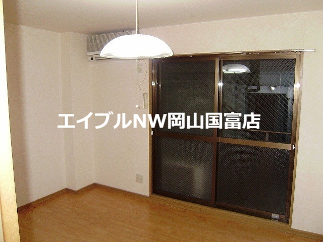 居室・リビング　同タイプのお部屋です