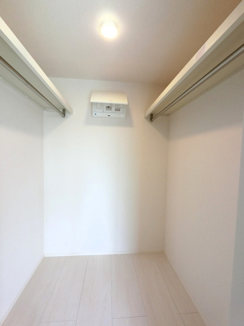 収納　ウォークインクローゼット