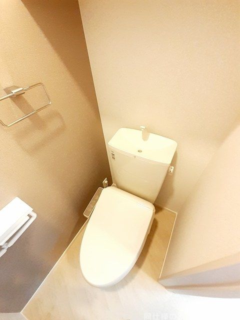 【ラ・エトワール　IIIのトイレ】