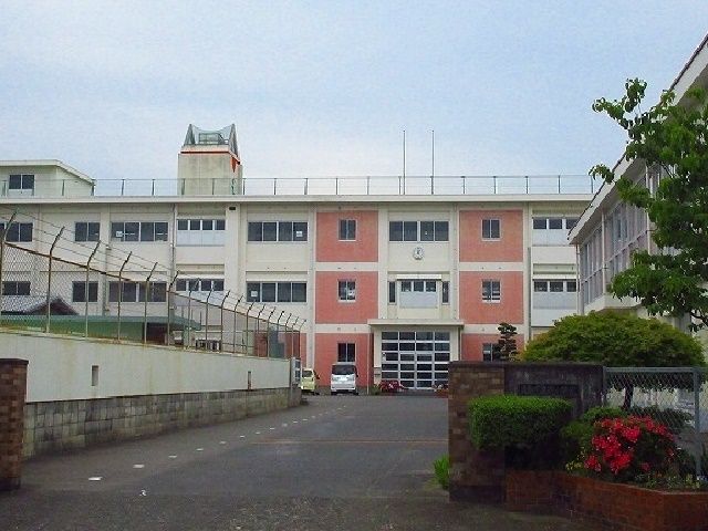 【セントラルヤードＢの小学校】