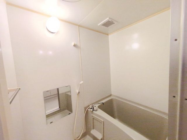 【姫路市飾磨区加茂東のアパートのトイレ】