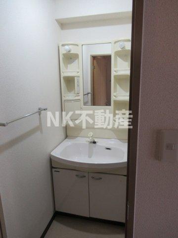 洗面設備　忙しい朝には欠かせない洗面所です