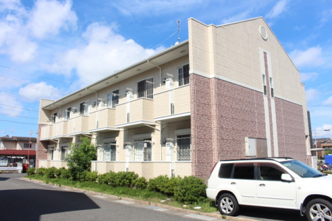 シダーコンフォール壱番館の建物外観