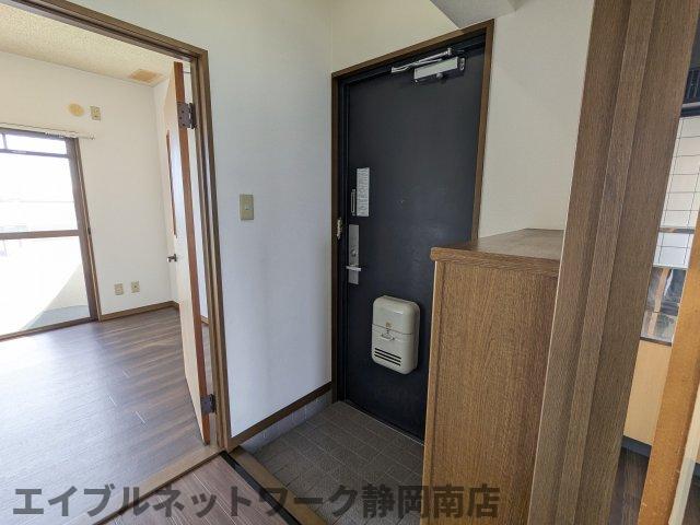玄関　毎日通る玄関はこちらです