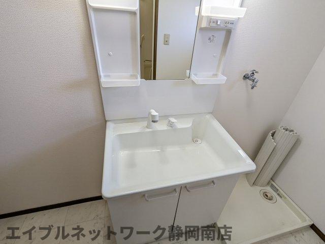 洗面設備　広い洗面スペース