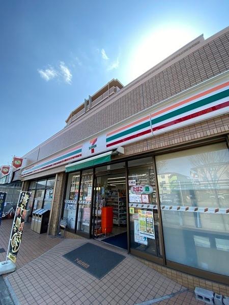 【寝屋川市池田南町のアパートのコンビニ】