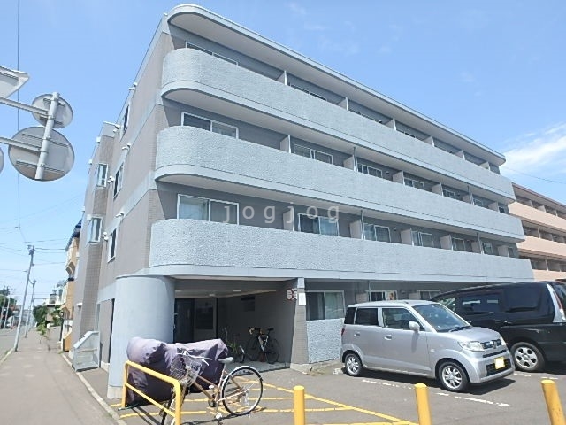 札幌市豊平区美園一条のマンションの建物外観