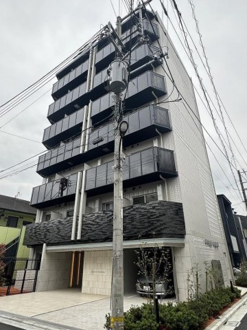 【レガリス目白学習院下の建物外観】