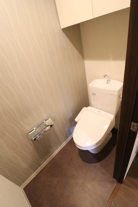 ＪＲ山陽本線 北長瀬駅 徒歩4分 5階建 築8年のトイレ写真