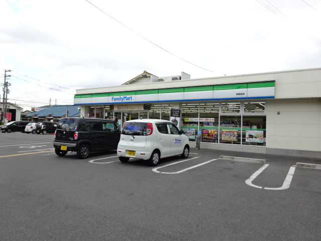 コンビニ　ファミリーマート京屋平岡町店（コンビニ）まで722m