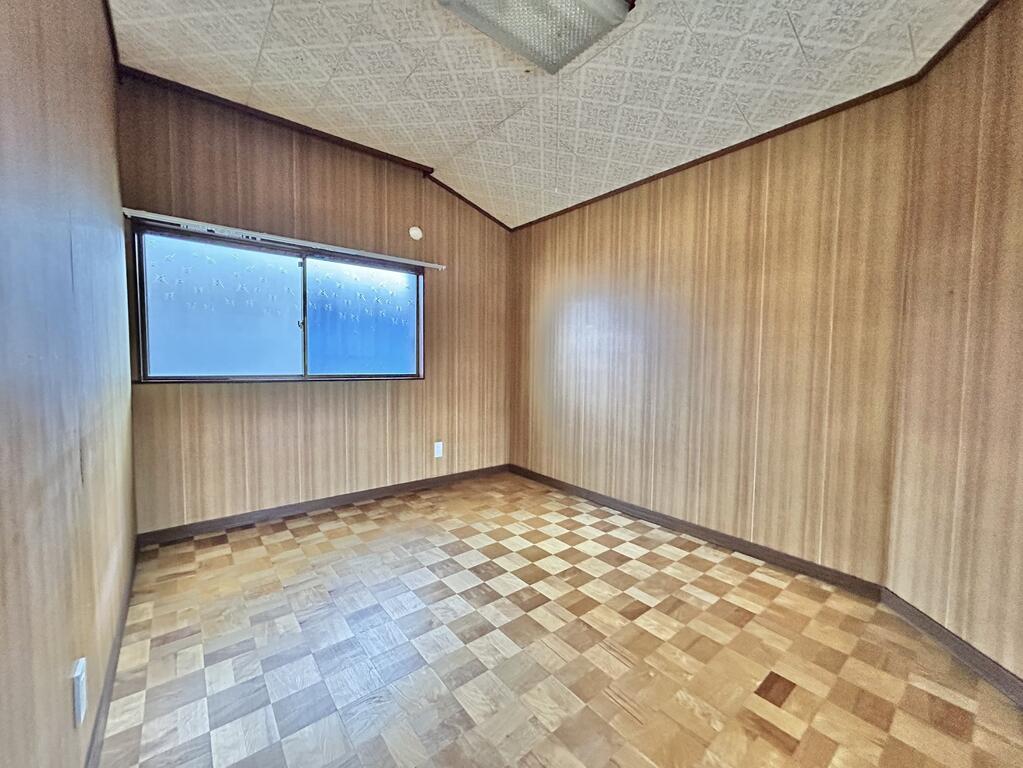 その他部屋・スペース　照明残置物です。