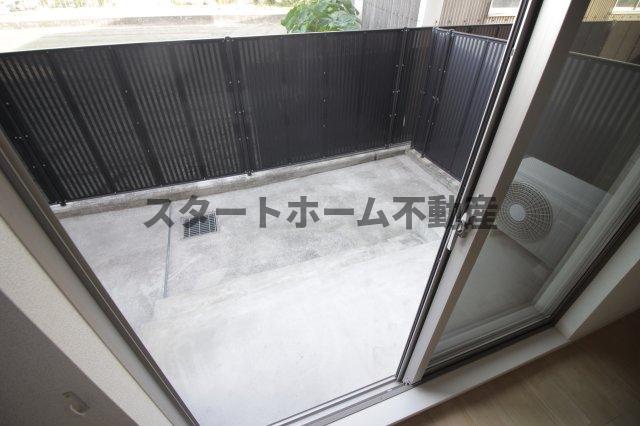 バルコニー　お洗濯にも便利なバルコニー付き